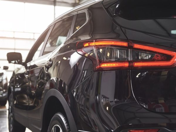 Que tipo de diluente usar com tinta epóxi em aplicações automotivas?