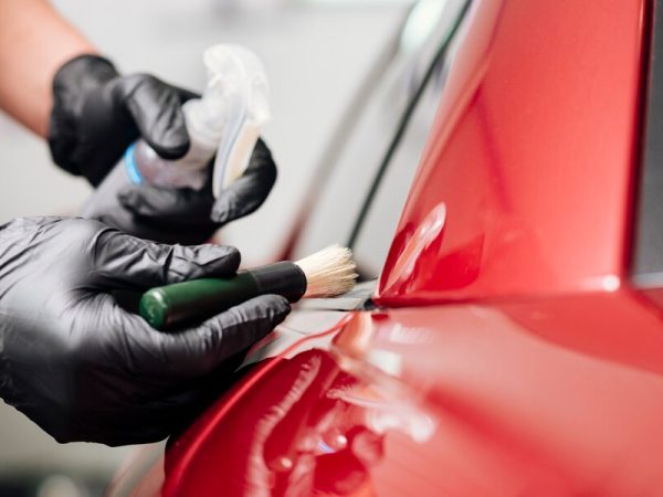 Como remover riscos do carro com tira risco automotivo?